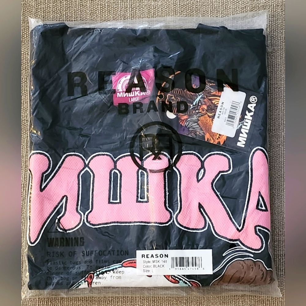 Mishka MNWKA mens large black with pink text
